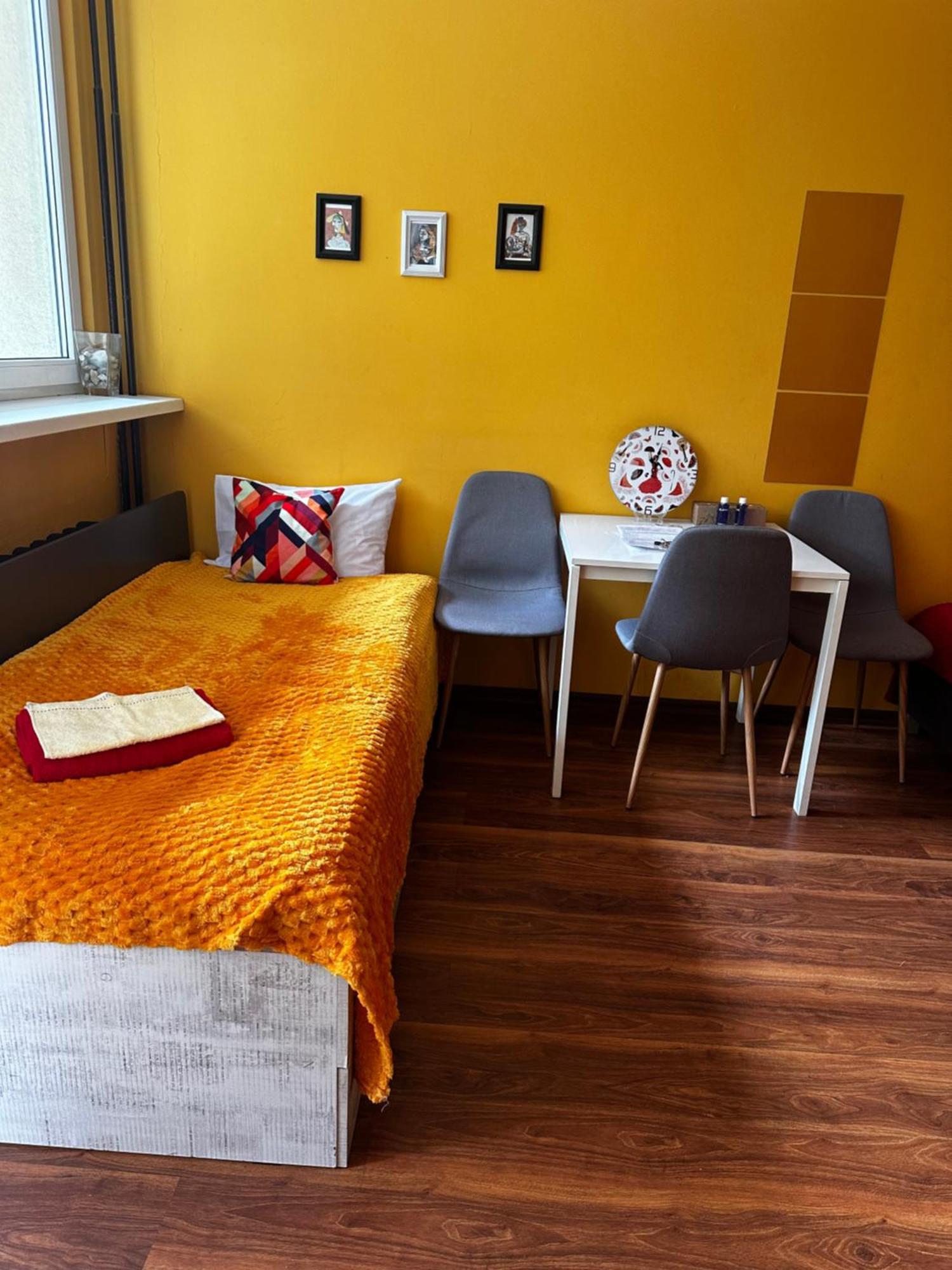 Hotel Travel House Breslavia Exterior foto