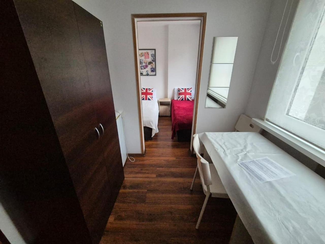 Hotel Travel House Breslavia Exterior foto